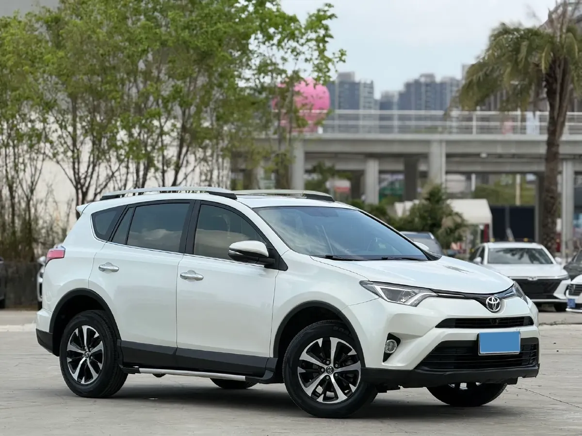 2019 Toyota RAV4 2.0L 151HP L4 CVT,autocango,china used car exporter,china ev exporter,chinese used car exporter,chinese used ev exporter