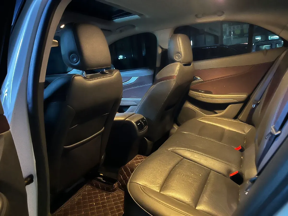 2018 Chevrolet Malibu 1.5T 170HP L4 6AT,autocango,china used car exporter,china ev exporter,chinese used car exporter,chinese used ev exporter