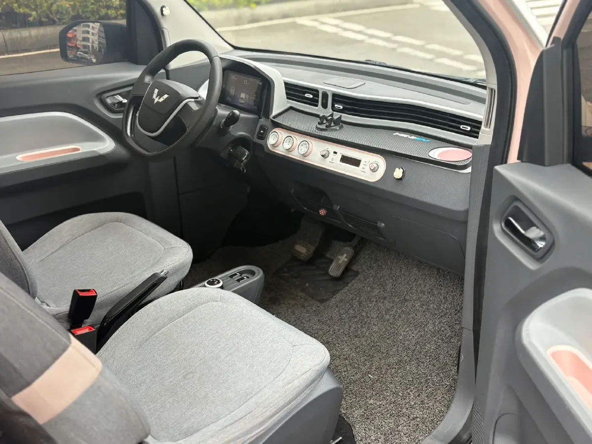 2021 WuLing HongGuang MINI EV BEV 9.3KWH,autocango,china used car exporter,china ev exporter,chinese used car exporter,chinese used ev exporter