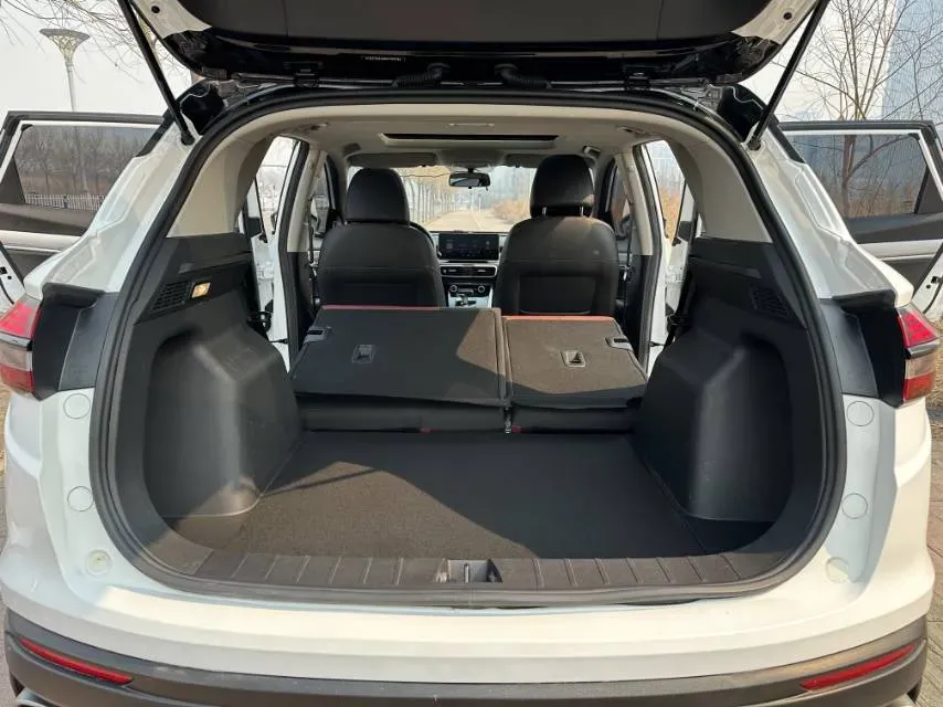 2021 Geely Coolray 1.4T 141HP L4 6DCT,autocango,china used car exporter,china ev exporter,chinese used car exporter,chinese used ev exporter