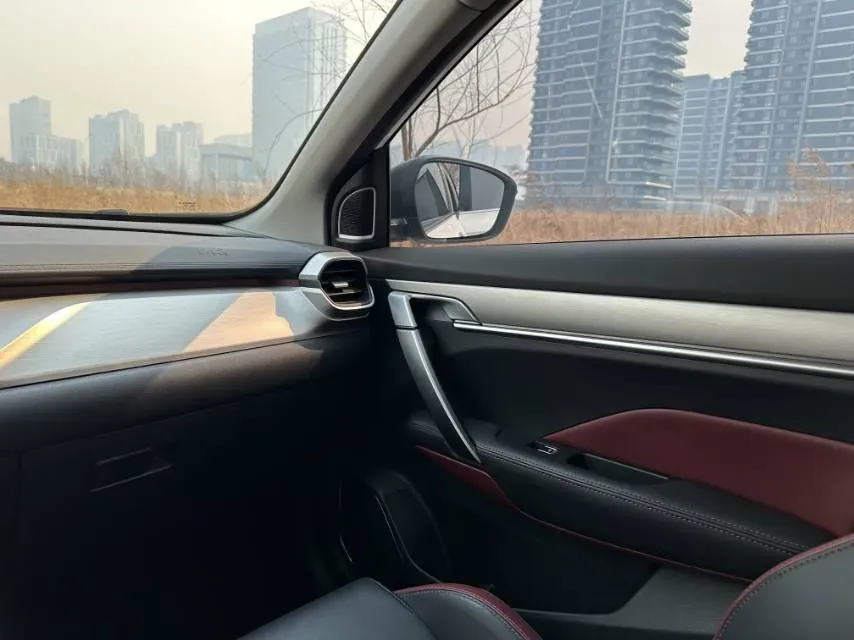 2021 Geely Coolray 1.4T 141HP L4 6DCT,autocango,china used car exporter,china ev exporter,chinese used car exporter,chinese used ev exporter