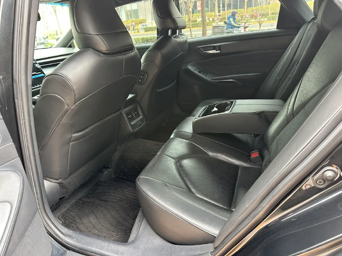 2019 Toyota Avalon 2.0L 178HP L4 CVT,autocango,china used car exporter,china ev exporter,chinese used car exporter,chinese used ev exporter