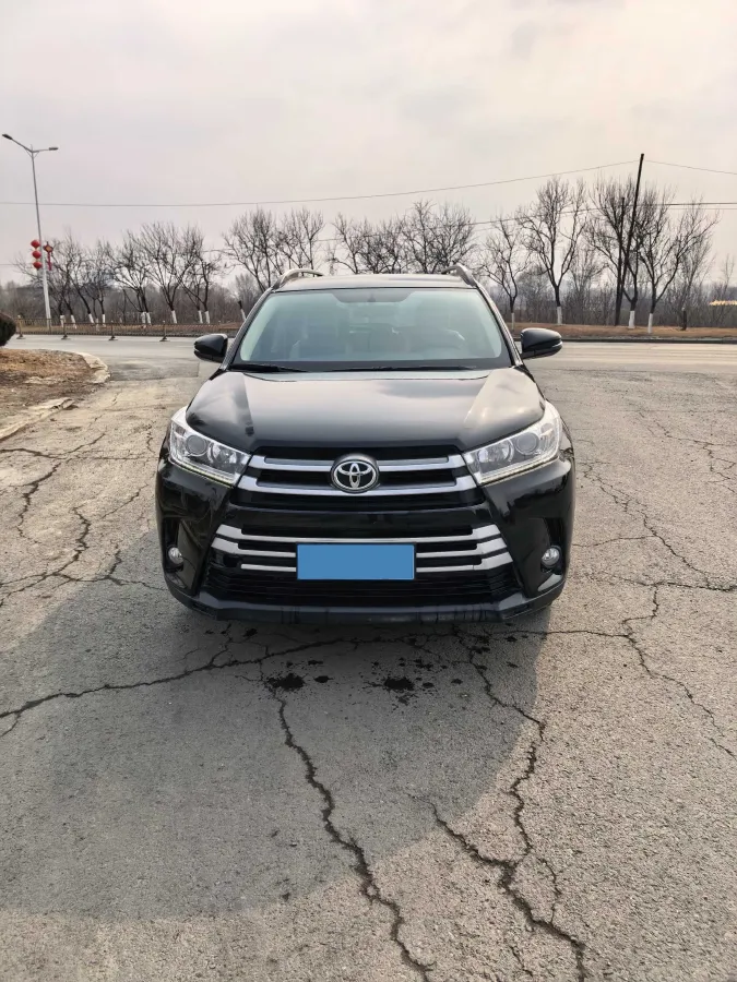 2021 Toyota Highlander 2.0T 220HP L4 6AT,autocango,china used car exporter,china ev exporter,chinese used car exporter,chinese used ev exporter