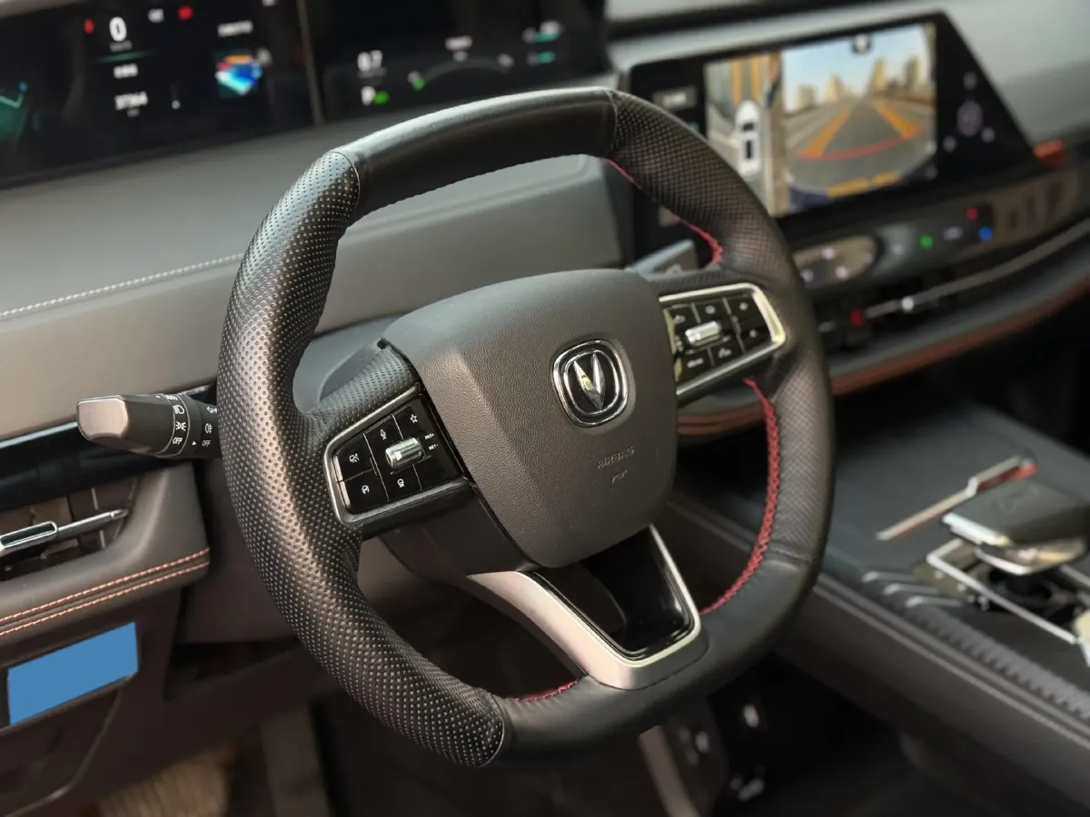 2021 ChangAn UNI-K 2.0T 233HP L4 8AT,autocango,china used car exporter,china ev exporter,chinese used car exporter,chinese used ev exporter