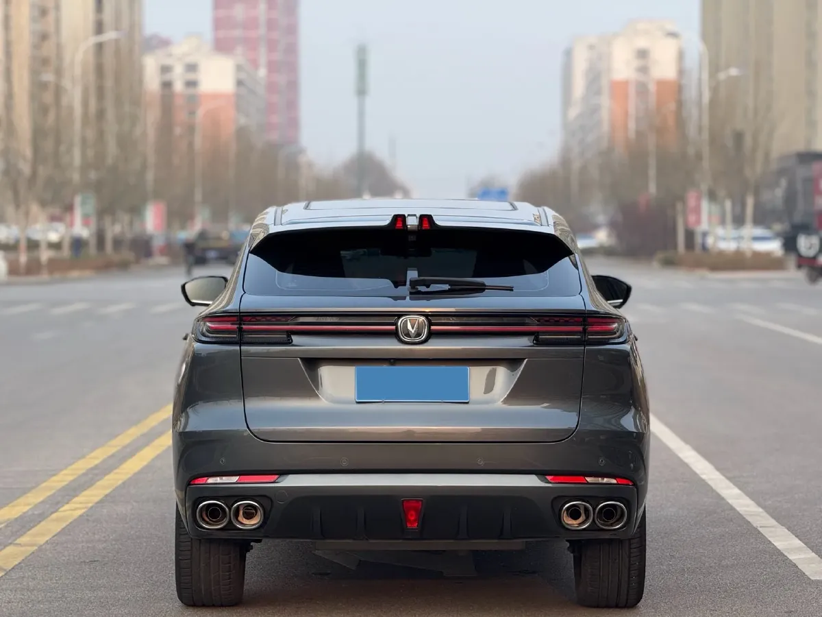 2021 ChangAn UNI-K 2.0T 233HP L4 8AT,autocango,china used car exporter,china ev exporter,chinese used car exporter,chinese used ev exporter