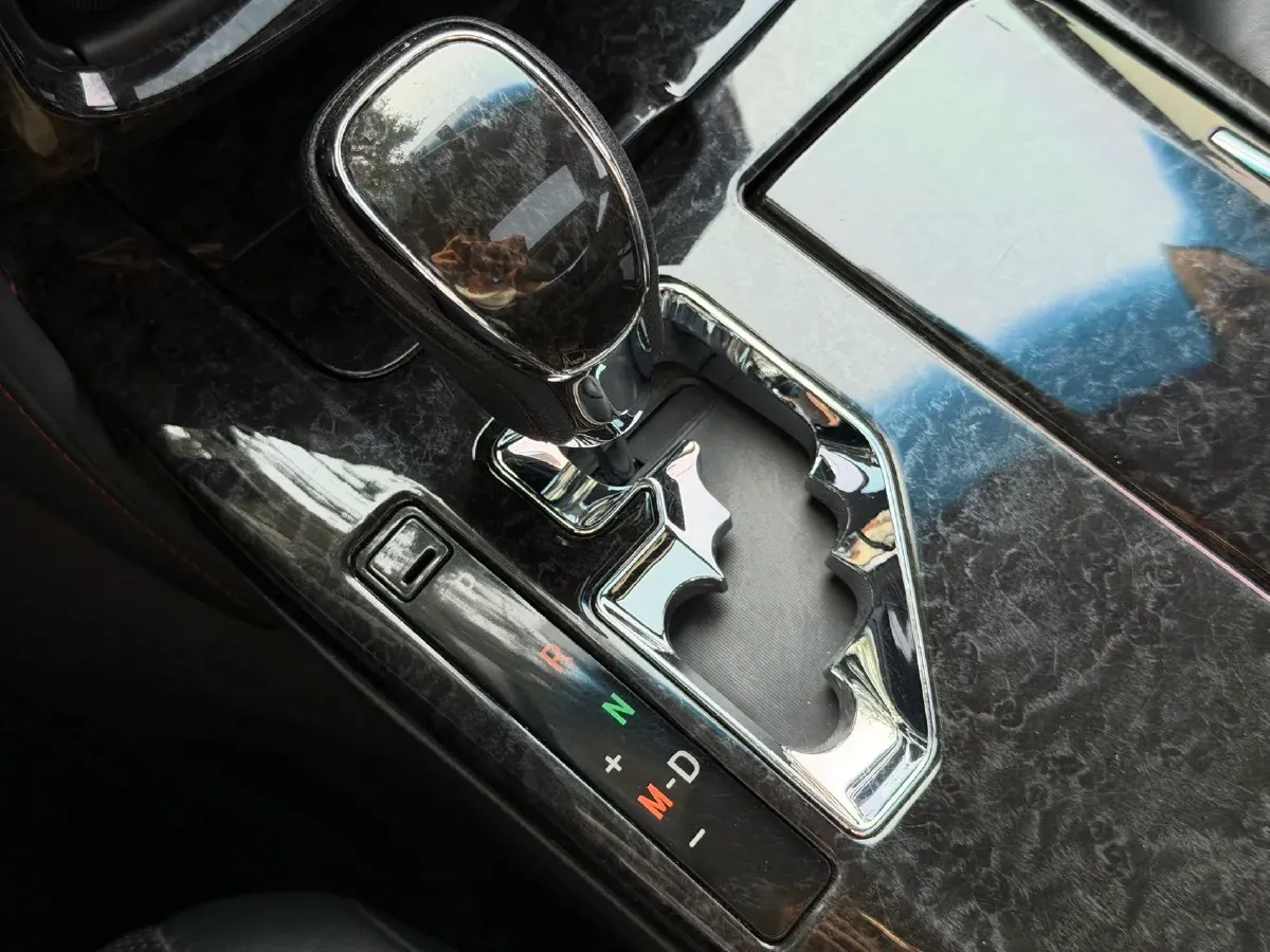 2018 Infiniti Q50L 2.0T 211HP L4 7AT,autocango,china used car exporter,china ev exporter,chinese used car exporter,chinese used ev exporter