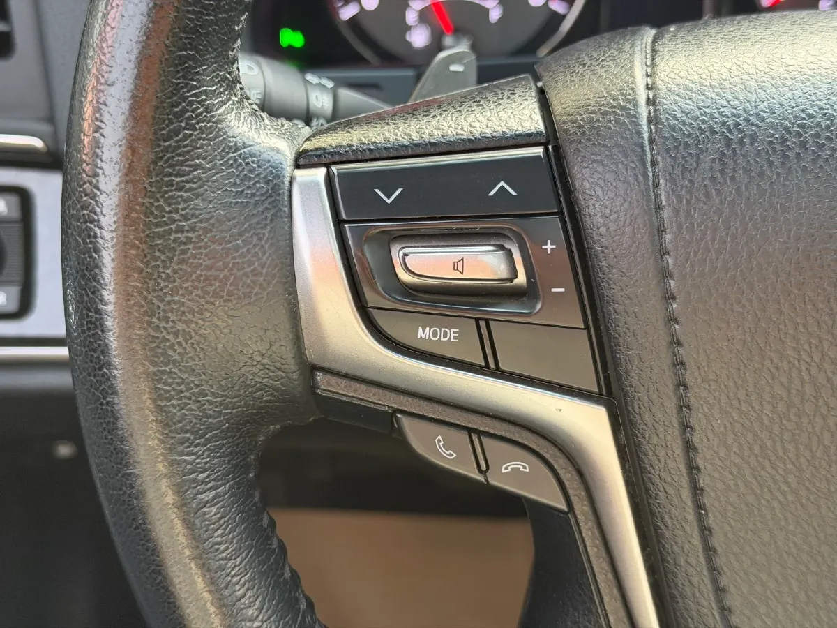 2018 Infiniti Q50L 2.0T 211HP L4 7AT,autocango,china used car exporter,china ev exporter,chinese used car exporter,chinese used ev exporter