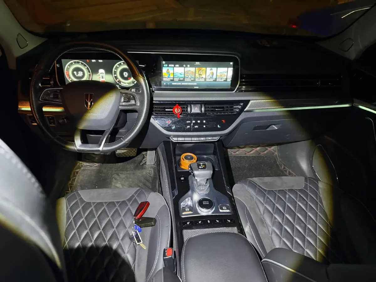 2019 HongQi HS5 2.0T 224HP L4 6AT,autocango,china used car exporter,china ev exporter,chinese used car exporter,chinese used ev exporter