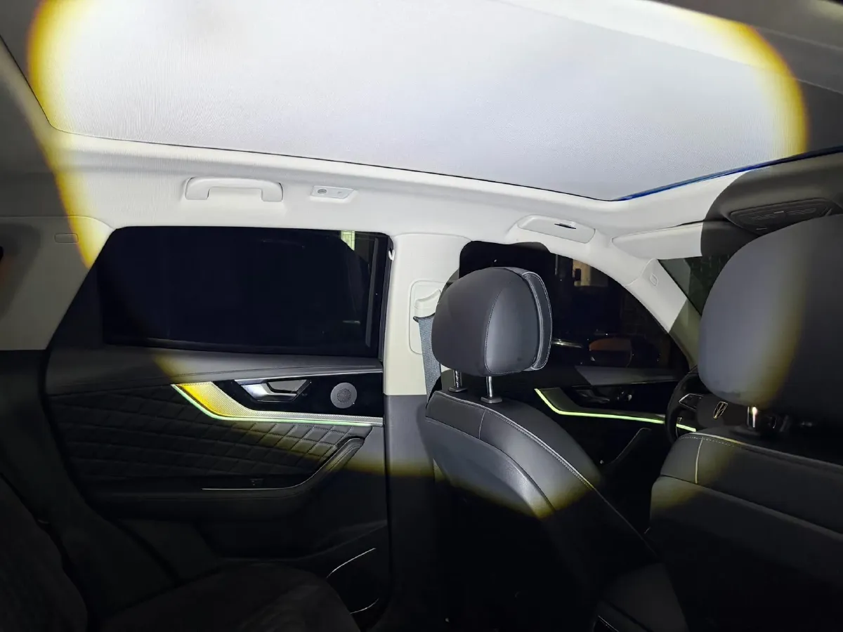 2019 HongQi HS5 2.0T 224HP L4 6AT,autocango,china used car exporter,china ev exporter,chinese used car exporter,chinese used ev exporter