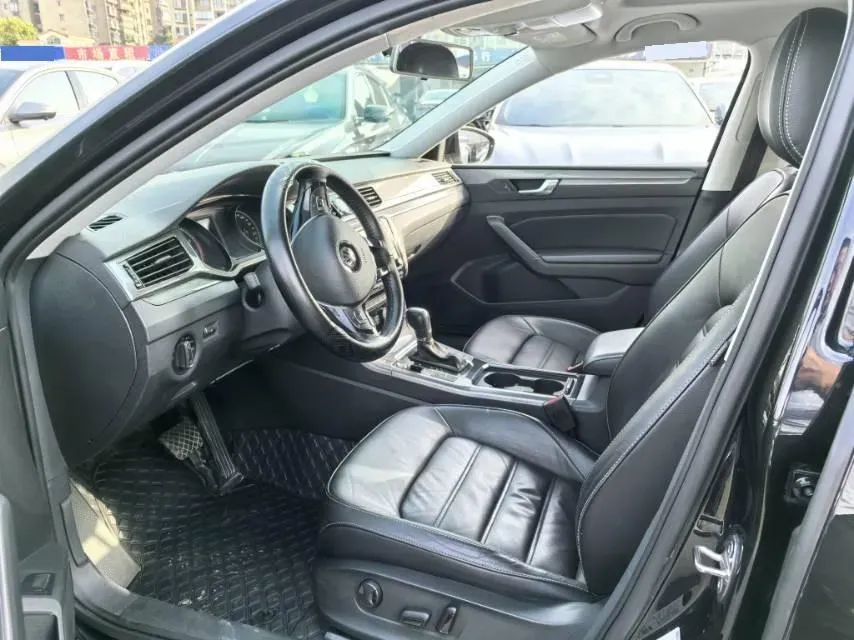 2017 Volkswagen Passat 1.8T 180HP L4 7DCT,autocango,china used car exporter,china ev exporter,chinese used car exporter,chinese used ev exporter