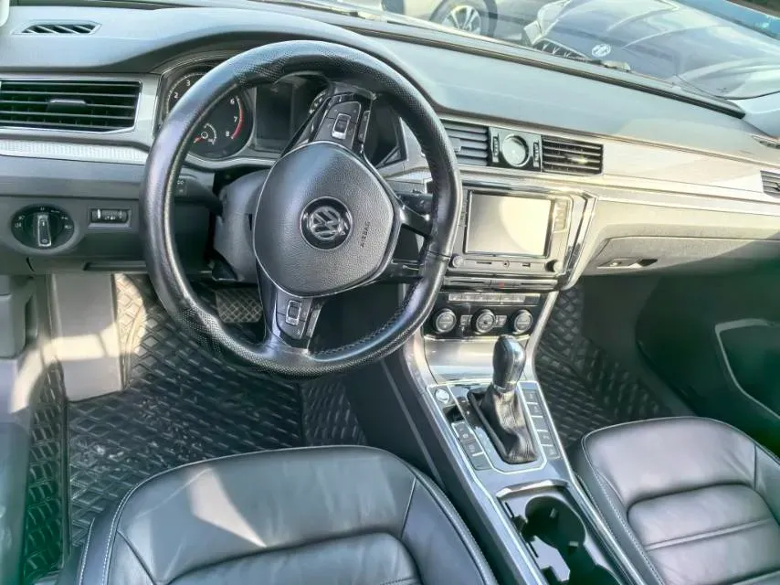 2017 Volkswagen Passat 1.8T 180HP L4 7DCT,autocango,china used car exporter,china ev exporter,chinese used car exporter,chinese used ev exporter