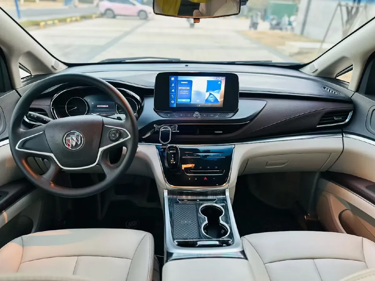 2022 Buick GL8 2.0T 237HP L4 9AT,autocango,china used car exporter,china ev exporter,chinese used car exporter,chinese used ev exporter