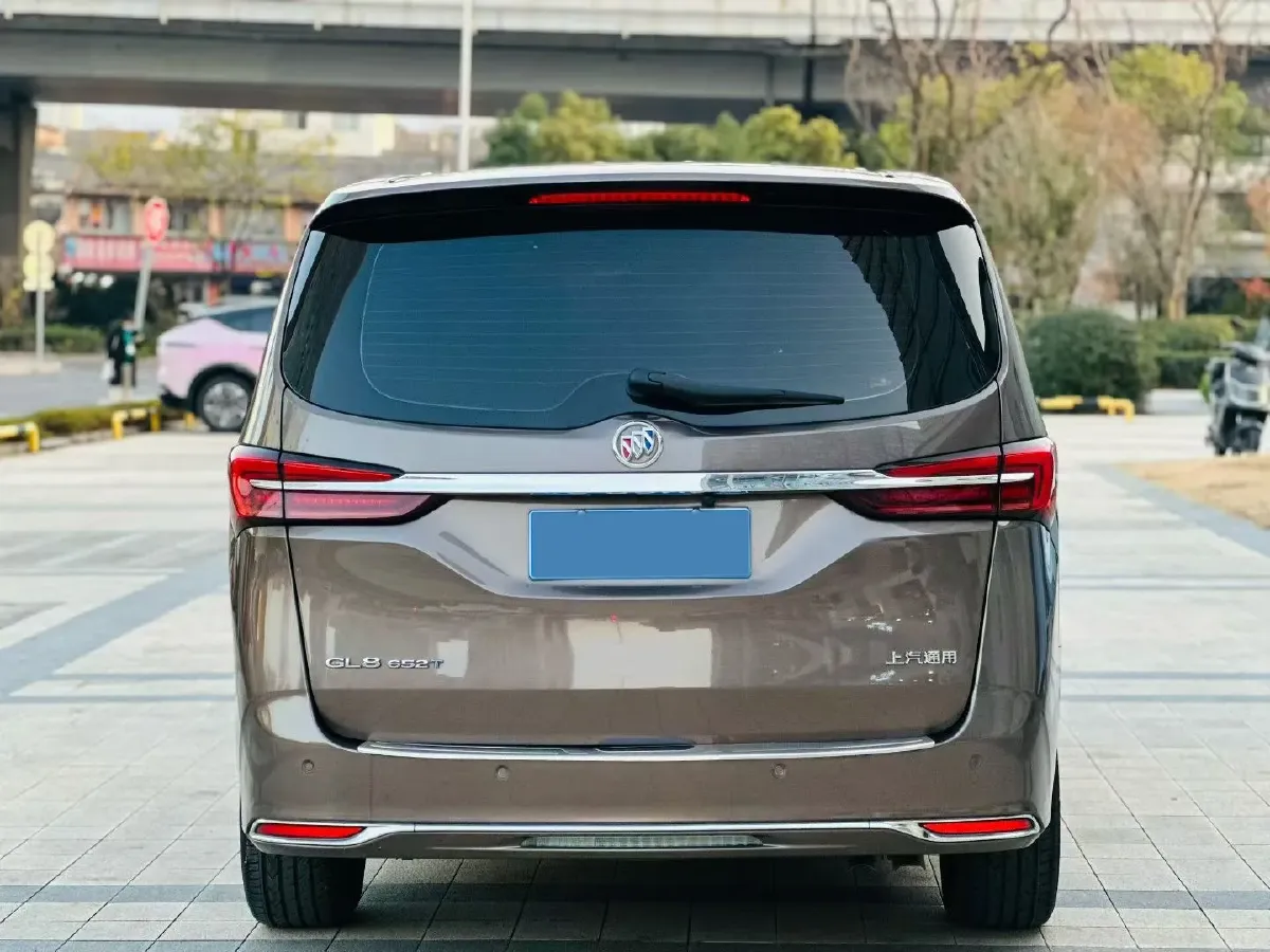 2022 Buick GL8 2.0T 237HP L4 9AT,autocango,china used car exporter,china ev exporter,chinese used car exporter,chinese used ev exporter