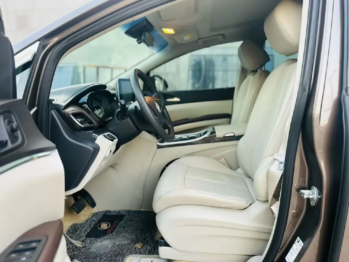 2022 Buick GL8 2.0T 237HP L4 9AT,autocango,china used car exporter,china ev exporter,chinese used car exporter,chinese used ev exporter