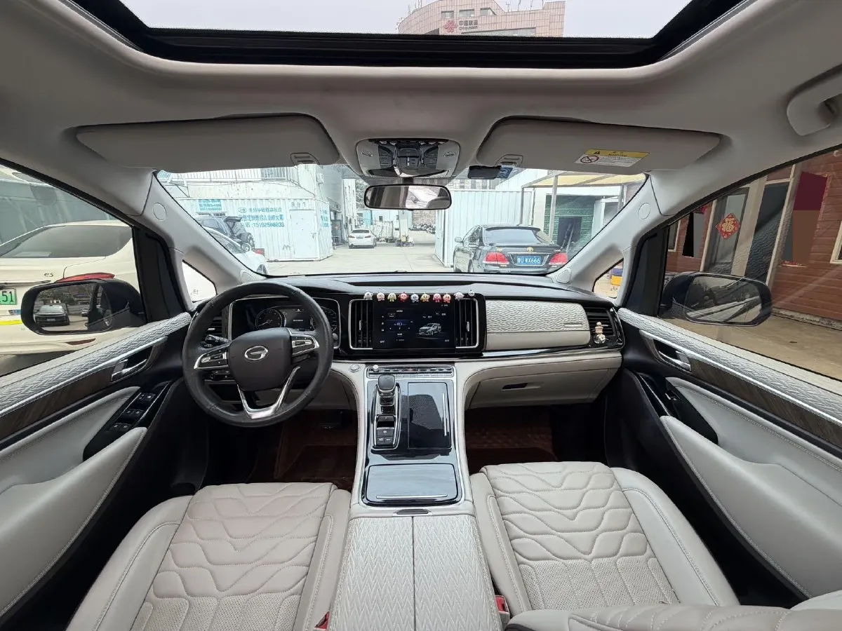 2021 GAC Trumpchi M8 2.0T 252HP L4 8AT,autocango,china used car exporter,china ev exporter,chinese used car exporter,chinese used ev exporter