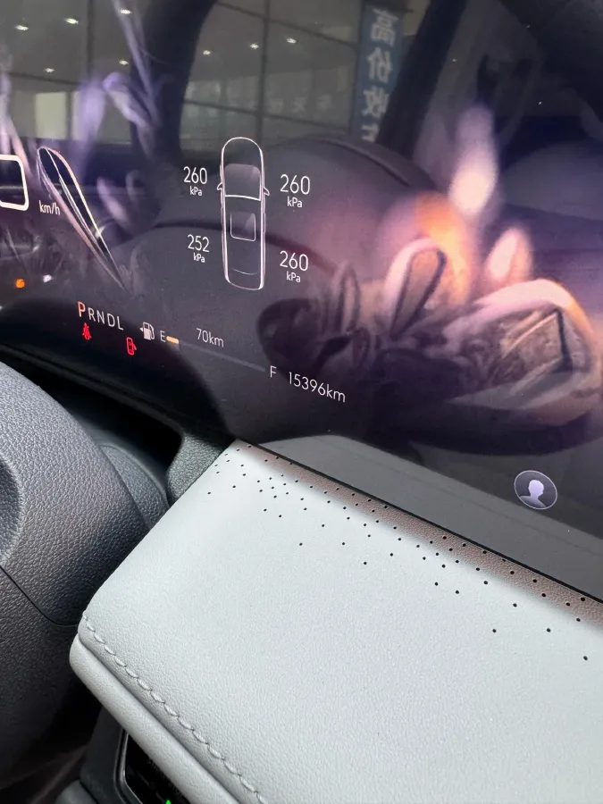 2025 Buick GL8 2.0T 237HP L4 9AT,autocango,china used car exporter,china ev exporter,chinese used car exporter,chinese used ev exporter