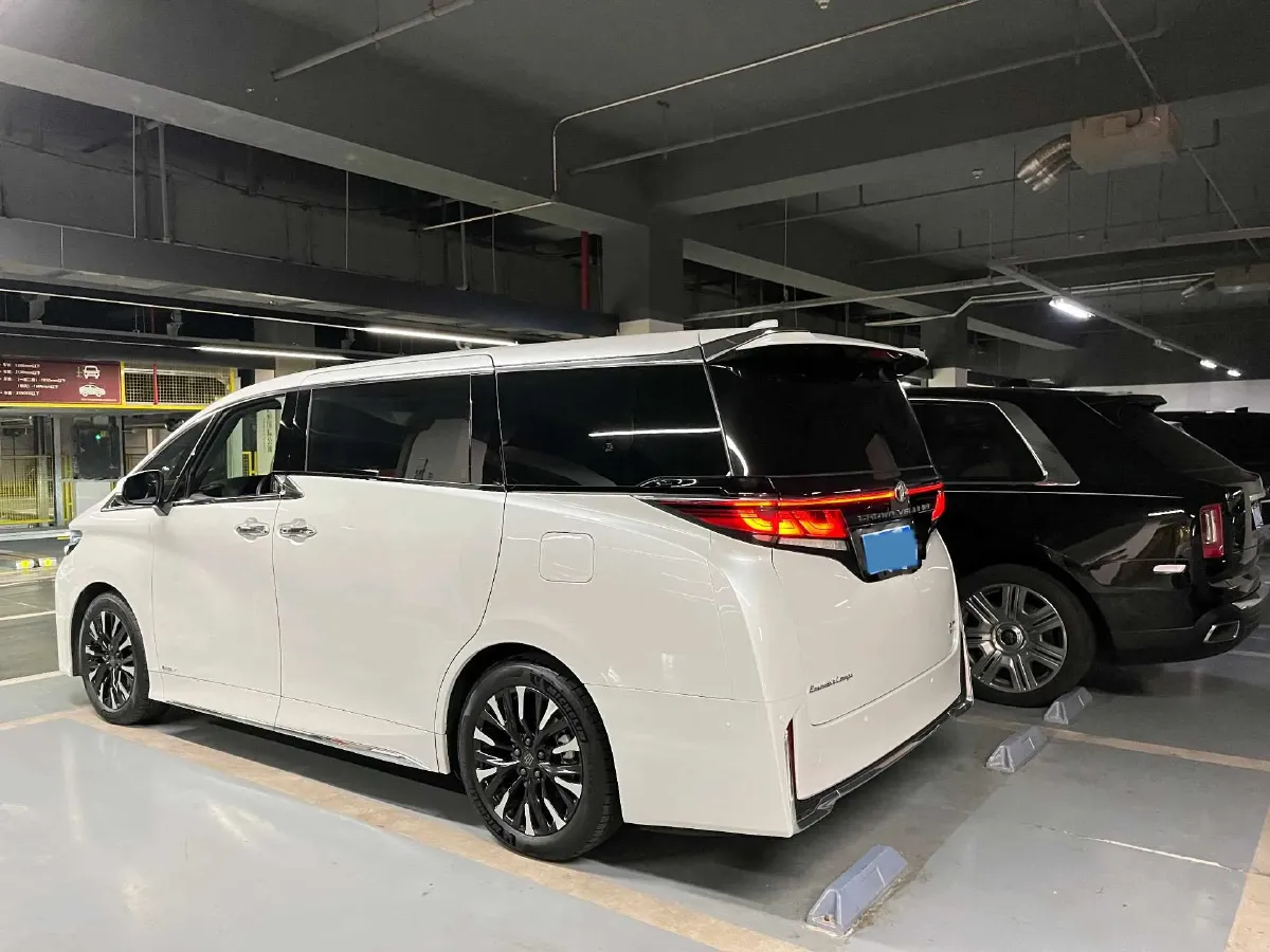2024 Toyota Vellfire 2.5L 190HP L4 E-CVT Hybrid,autocango,china used car exporter,china ev exporter,chinese used car exporter,chinese used ev exporter