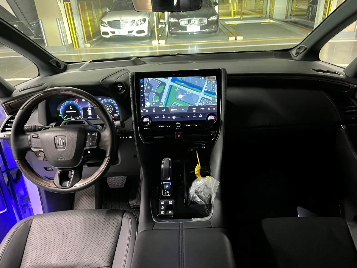 2024 Toyota Vellfire 2.5L 190HP L4 E-CVT Hybrid,autocango,china used car exporter,china ev exporter,chinese used car exporter,chinese used ev exporter