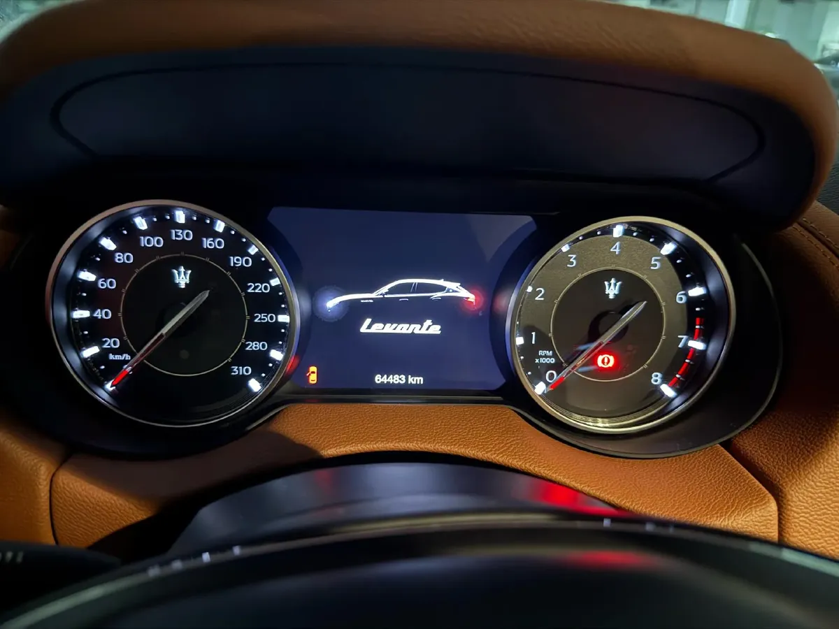 2021 Maserati Levante 3.0T 350HP V6 8AT,autocango,china used car exporter,china ev exporter,chinese used car exporter,chinese used ev exporter