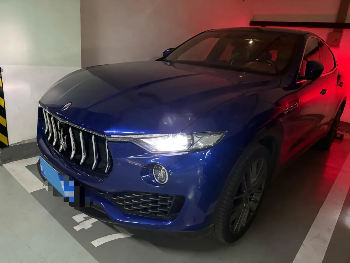 2021 Maserati Levante 3.0T 350HP V6 8AT,autocango,china used car exporter,china ev exporter,chinese used car exporter,chinese used ev exporter