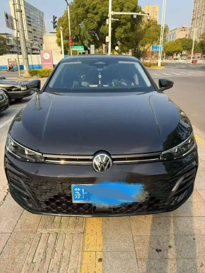 2025 Volkswagen Passat 1.5T 160HP L4 7DCT,autocango,china used car exporter,china ev exporter,chinese used car exporter,chinese used ev exporter