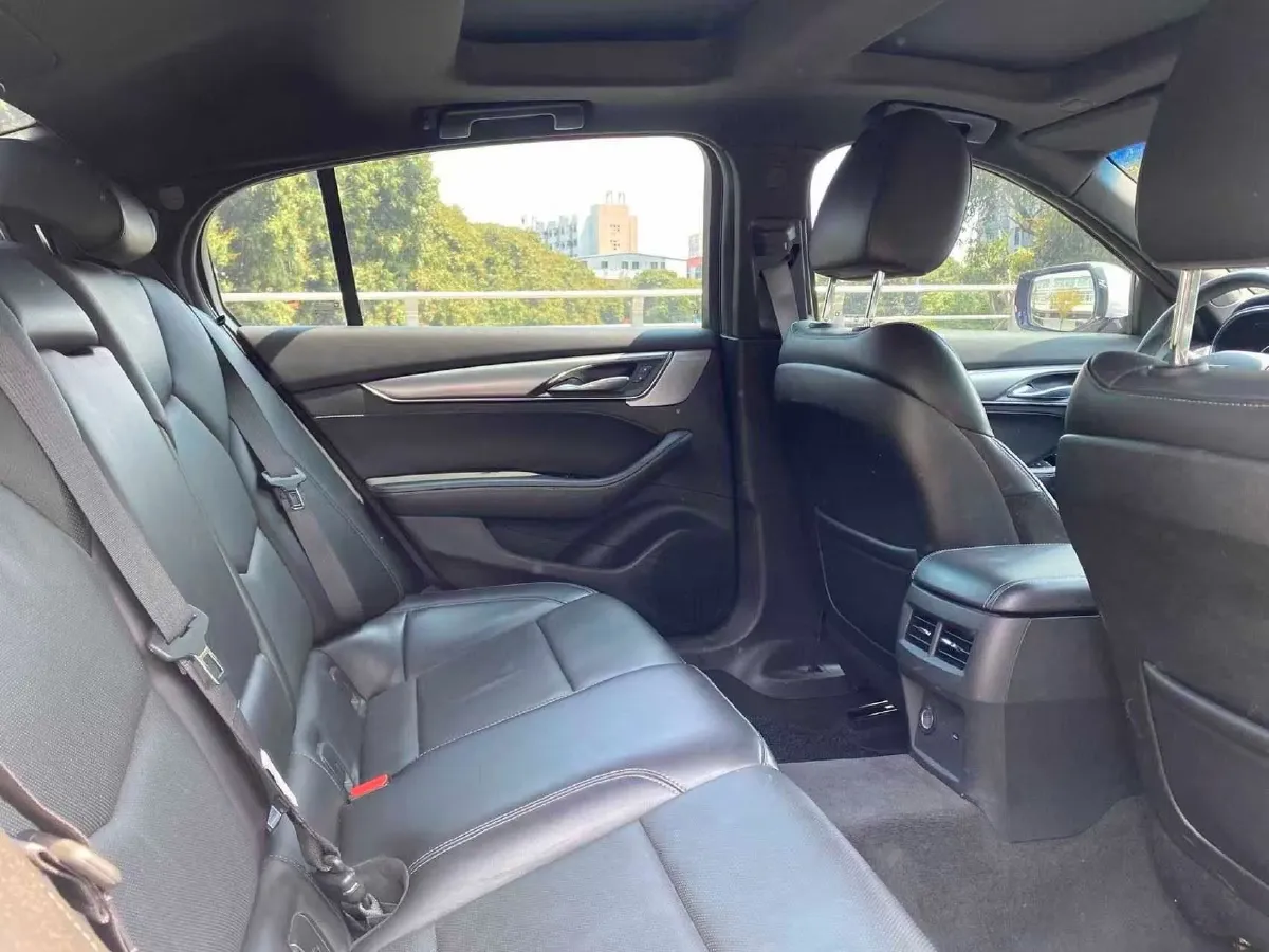 2021 Cadillac CT5 2.0T 237HP L4 10AT,autocango,china used car exporter,china ev exporter,chinese used car exporter,chinese used ev exporter