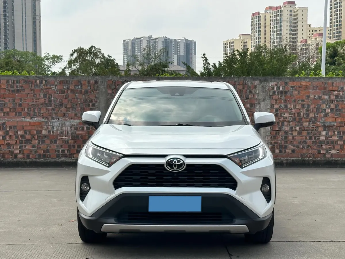 2021 Toyota RAV4 2.0L 171HP L4 CVT,autocango,china used car exporter,china ev exporter,chinese used car exporter,chinese used ev exporter