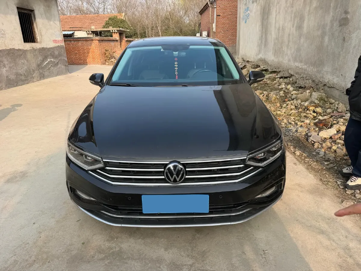 2020 Volkswagen Magotan 2.0T 186HP L4 7DCT,autocango,china used car exporter,china ev exporter,chinese used car exporter,chinese used ev exporter