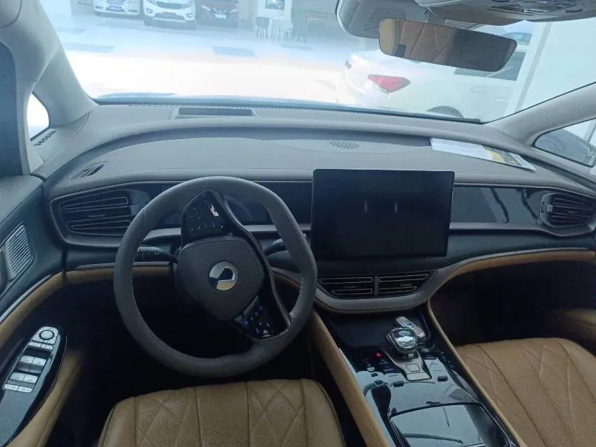 2022 Mercedes-Benz GLC Class 2.0T 197HP L4 9AT,autocango,china used car exporter,china ev exporter,chinese used car exporter,chinese used ev exporter