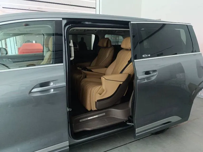 2022 Mercedes-Benz GLC Class 2.0T 197HP L4 9AT,autocango,china used car exporter,china ev exporter,chinese used car exporter,chinese used ev exporter