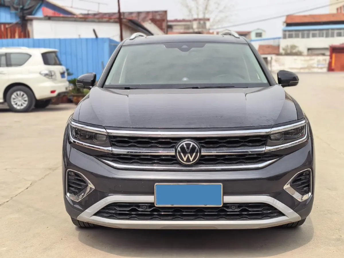 2021 Volkswagen Talagon 2.0T 220HP L4 7DCT,autocango,china used car exporter,china ev exporter,chinese used car exporter,chinese used ev exporter
