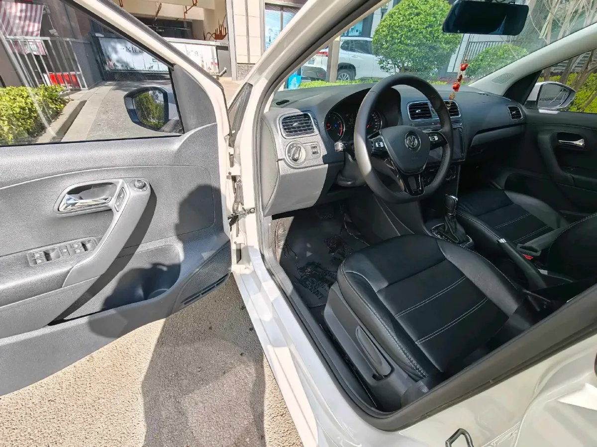 2016 Volkswagen Polo 1.6L 110HP L4 6AT,autocango,china used car exporter,china ev exporter,chinese used car exporter,chinese used ev exporter