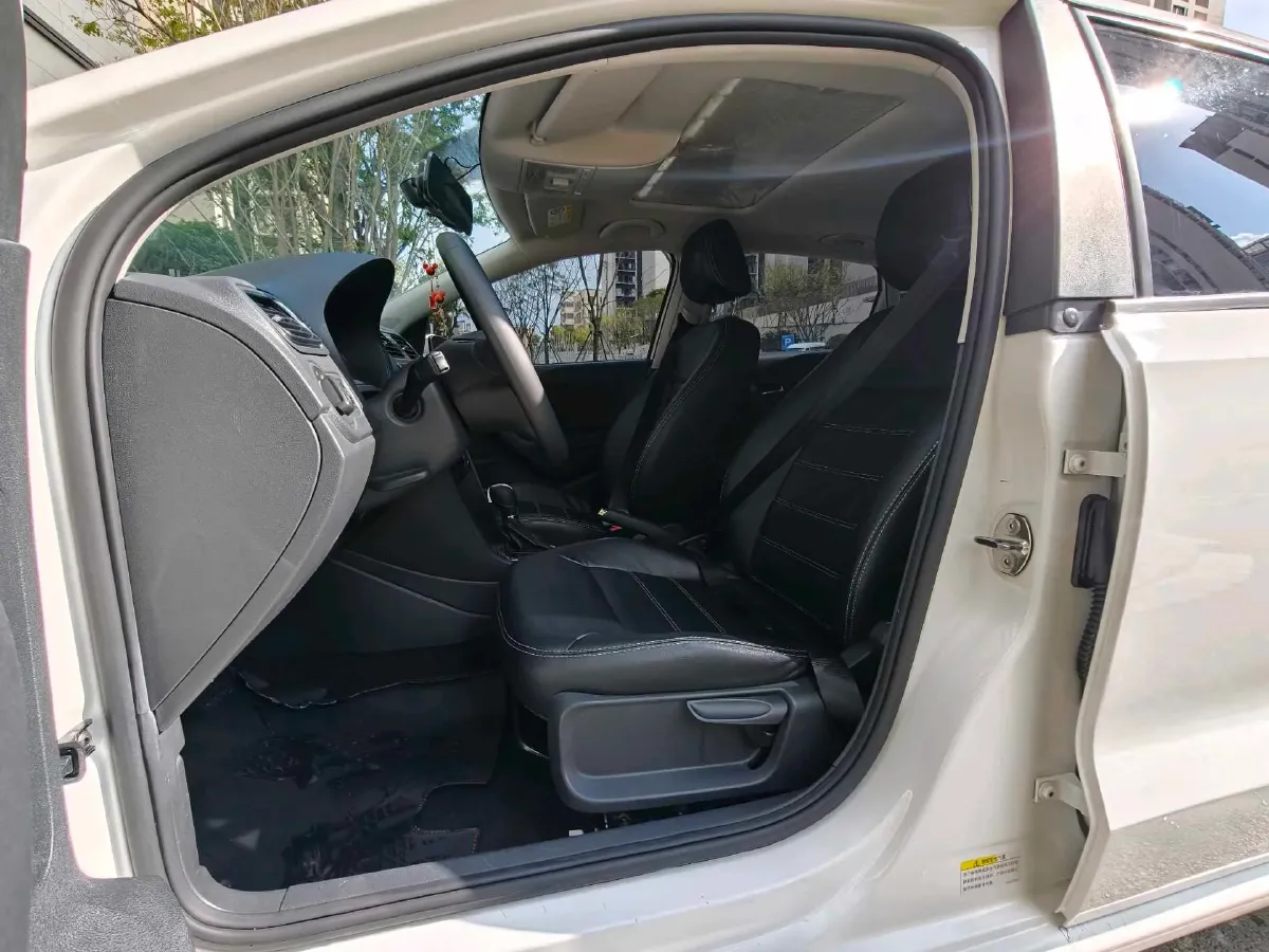 2016 Volkswagen Polo 1.6L 110HP L4 6AT,autocango,china used car exporter,china ev exporter,chinese used car exporter,chinese used ev exporter