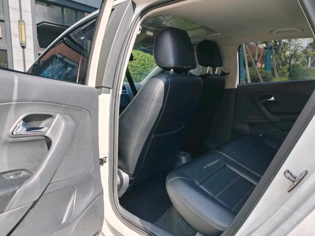 2016 Volkswagen Polo 1.6L 110HP L4 6AT,autocango,china used car exporter,china ev exporter,chinese used car exporter,chinese used ev exporter