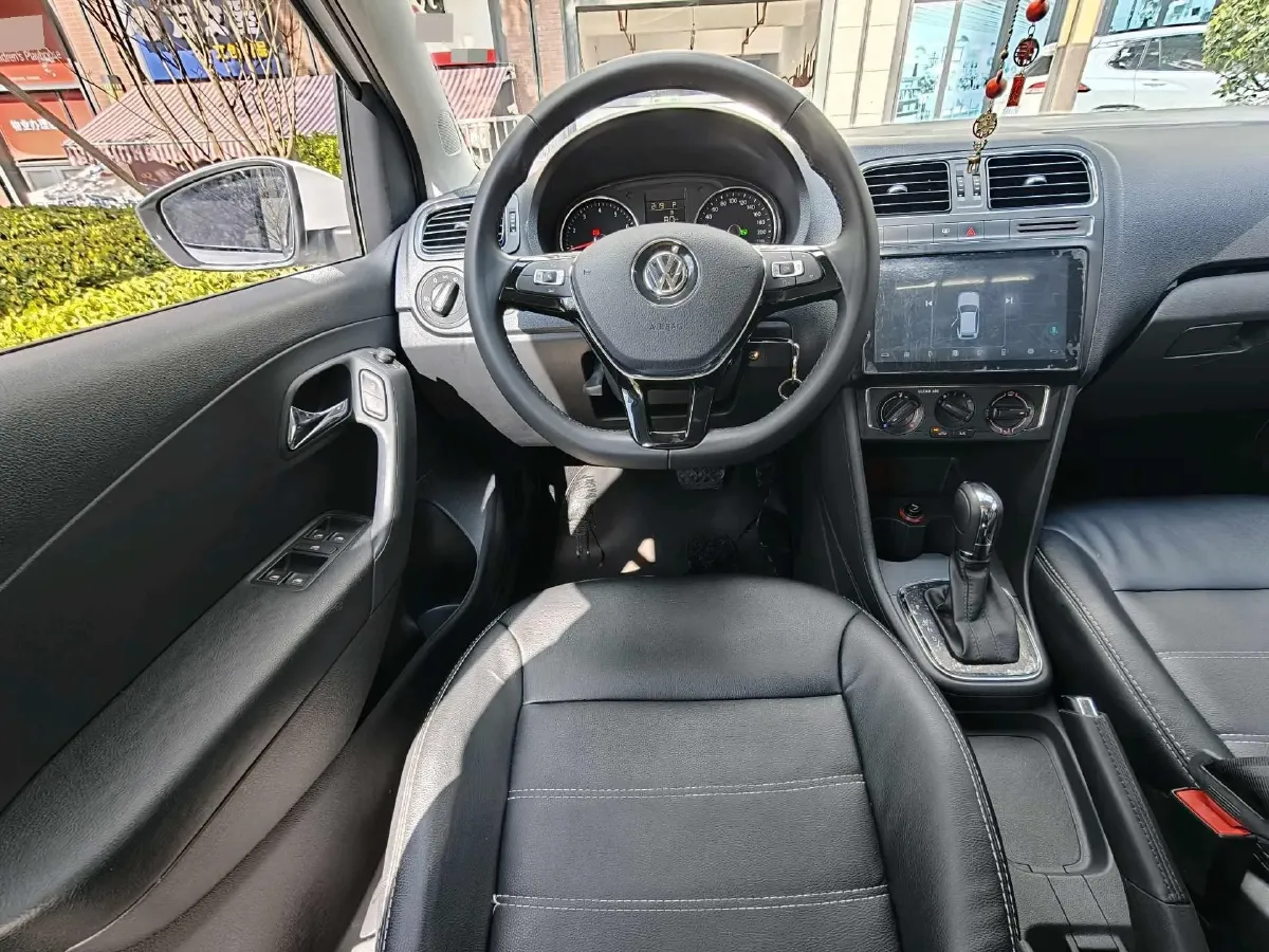 2016 Volkswagen Polo 1.6L 110HP L4 6AT,autocango,china used car exporter,china ev exporter,chinese used car exporter,chinese used ev exporter