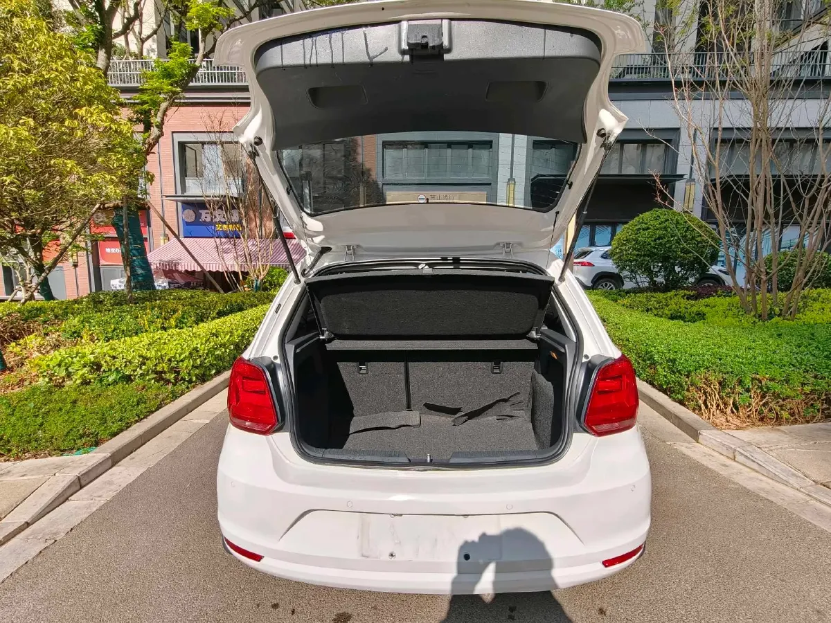 2016 Volkswagen Polo 1.6L 110HP L4 6AT,autocango,china used car exporter,china ev exporter,chinese used car exporter,chinese used ev exporter