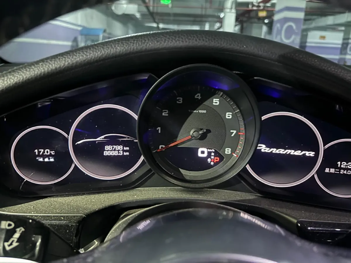 2019 Porsche Panamera 2.9T 330HP V6 8DCT,autocango,china used car exporter,china ev exporter,chinese used car exporter,chinese used ev exporter