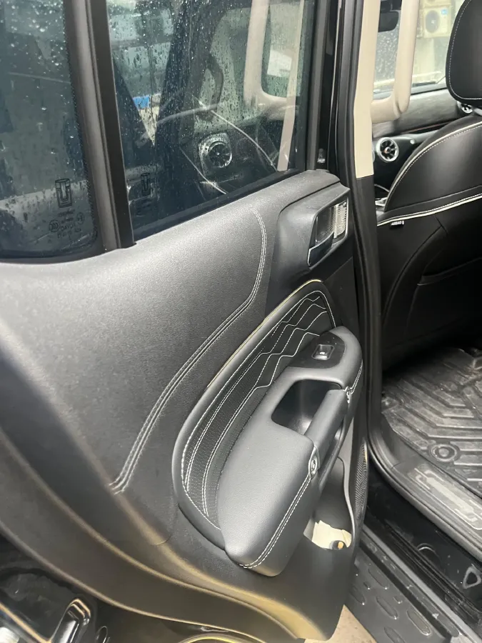 2021 Tank 300 2.0T 227HP L4 8AT,autocango,china used car exporter,china ev exporter,chinese used car exporter,chinese used ev exporter