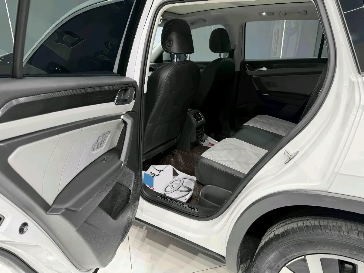 2023 Volkswagen Tayron 1.4T 150HP L4 7DCT,autocango,china used car exporter,china ev exporter,chinese used car exporter,chinese used ev exporter