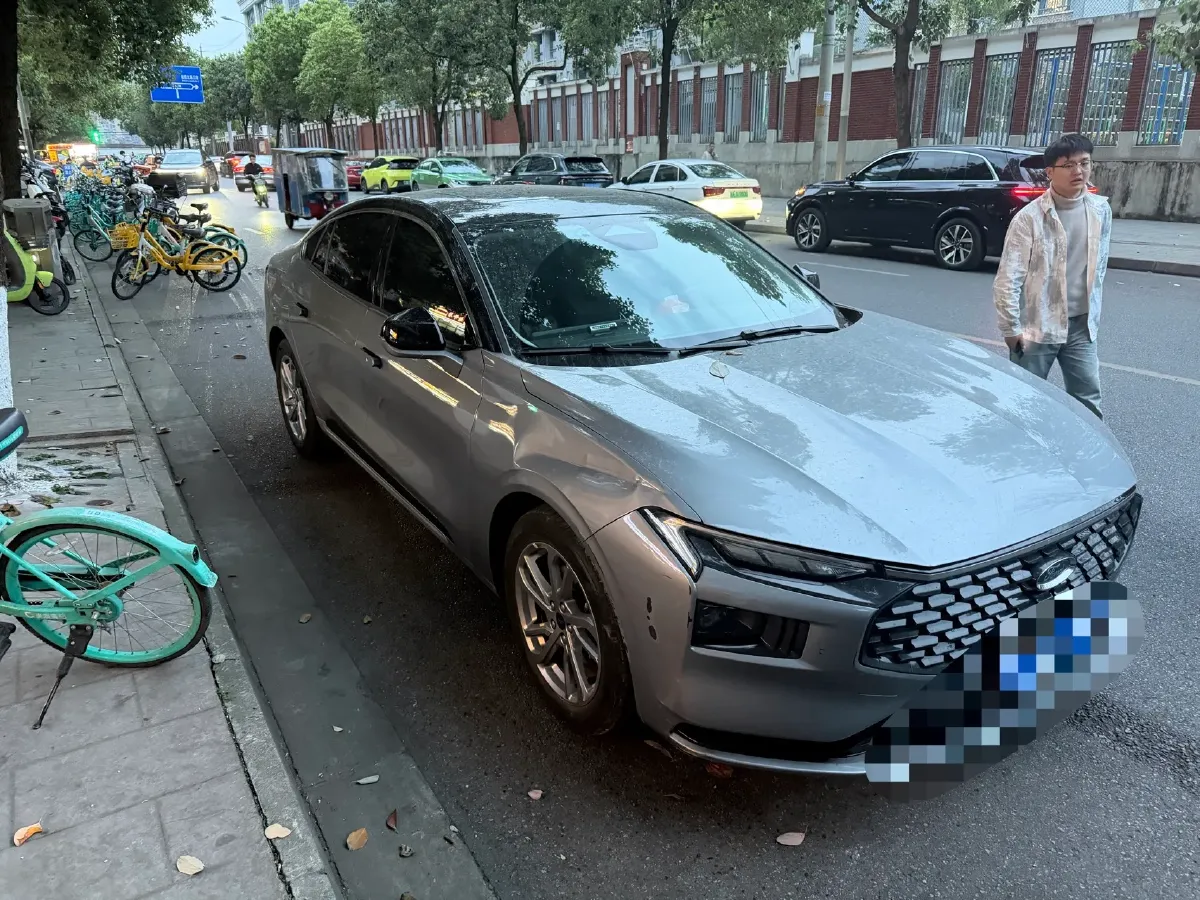 2023 Ford Mondeo 2.0T 254HP L4 8AT,autocango,china used car exporter,china ev exporter,chinese used car exporter,chinese used ev exporter