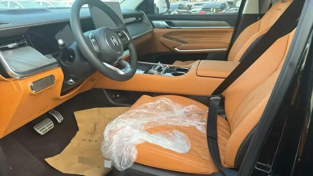 2026 Tank 500 2.0T 252HP L4 3DHT PHEV,autocango,china used car exporter,china ev exporter,chinese used car exporter,chinese used ev exporter