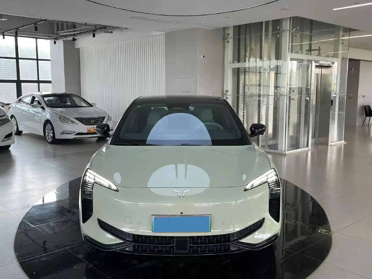 2024 HongQi EH7 BEV 85KWH,autocango,china used car exporter,china ev exporter,chinese used car exporter,chinese used ev exporter