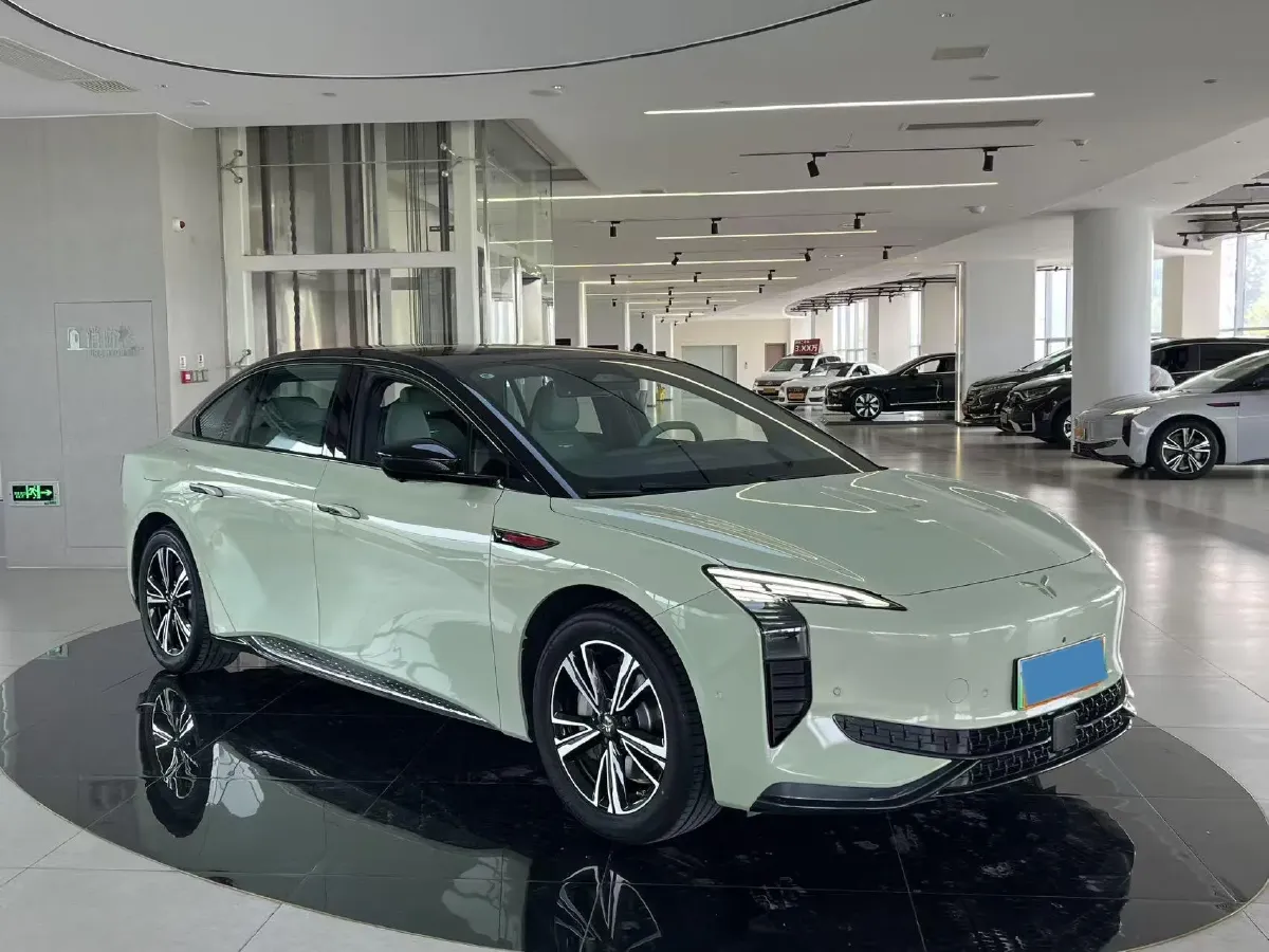 2024 HongQi EH7 BEV 85KWH,autocango,china used car exporter,china ev exporter,chinese used car exporter,chinese used ev exporter