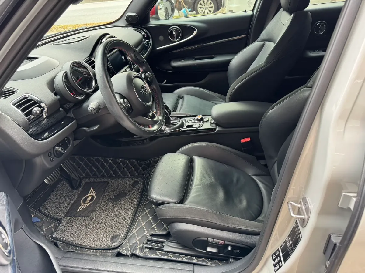 2020 MINI JCW CLUBMAN 2.0T 272HP L4 8AT,autocango,china used car exporter,china ev exporter,chinese used car exporter,chinese used ev exporter