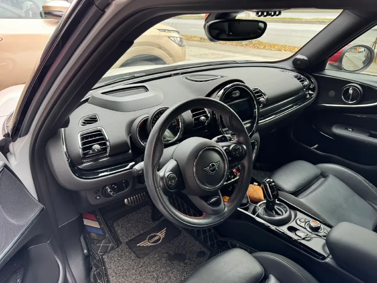 2020 MINI JCW CLUBMAN 2.0T 272HP L4 8AT,autocango,china used car exporter,china ev exporter,chinese used car exporter,chinese used ev exporter