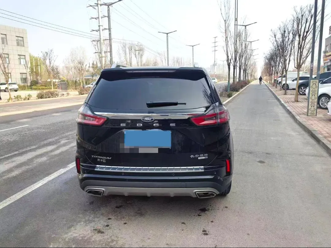 2021 Ford Edge 2.0T 245HP L4 8AT,autocango,china used car exporter,china ev exporter,chinese used car exporter,chinese used ev exporter