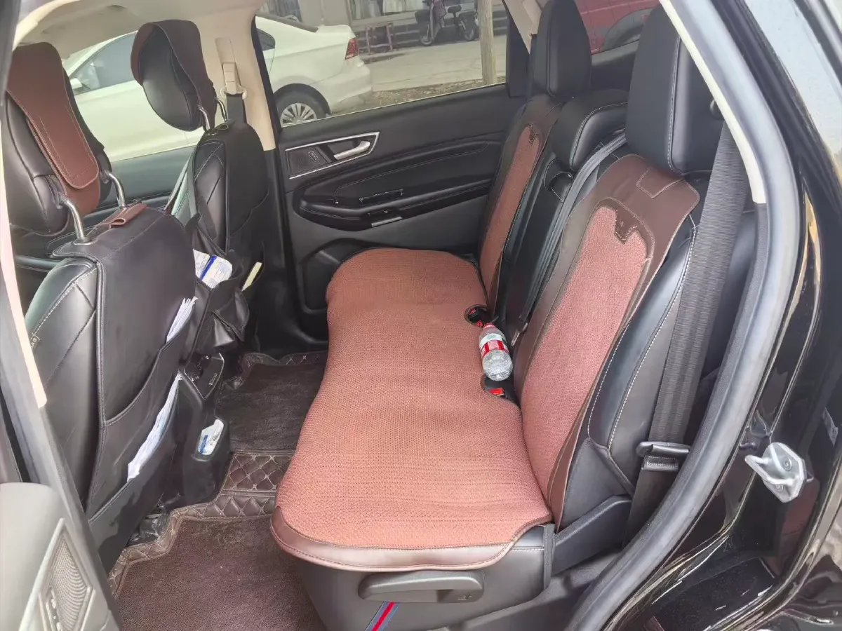 2021 Ford Edge 2.0T 245HP L4 8AT,autocango,china used car exporter,china ev exporter,chinese used car exporter,chinese used ev exporter