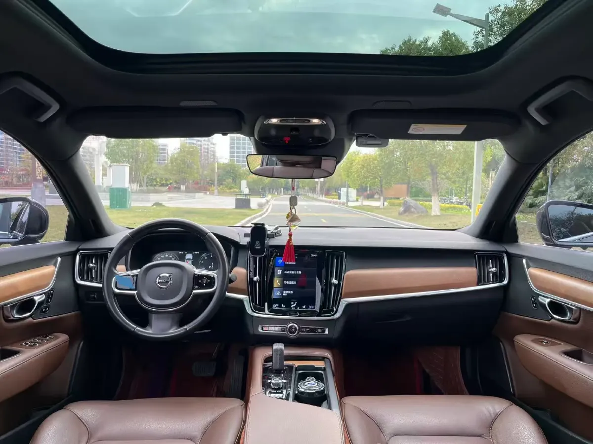 2021 Volvo S90 2.0T 250HP L4 8AT,autocango,china used car exporter,china ev exporter,chinese used car exporter,chinese used ev exporter