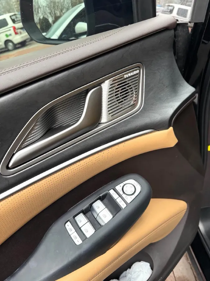 2024 Denza D9 1.5T 139HP L4 E-CVT PHEV 40KWH,autocango,china used car exporter,china ev exporter,chinese used car exporter,chinese used ev exporter