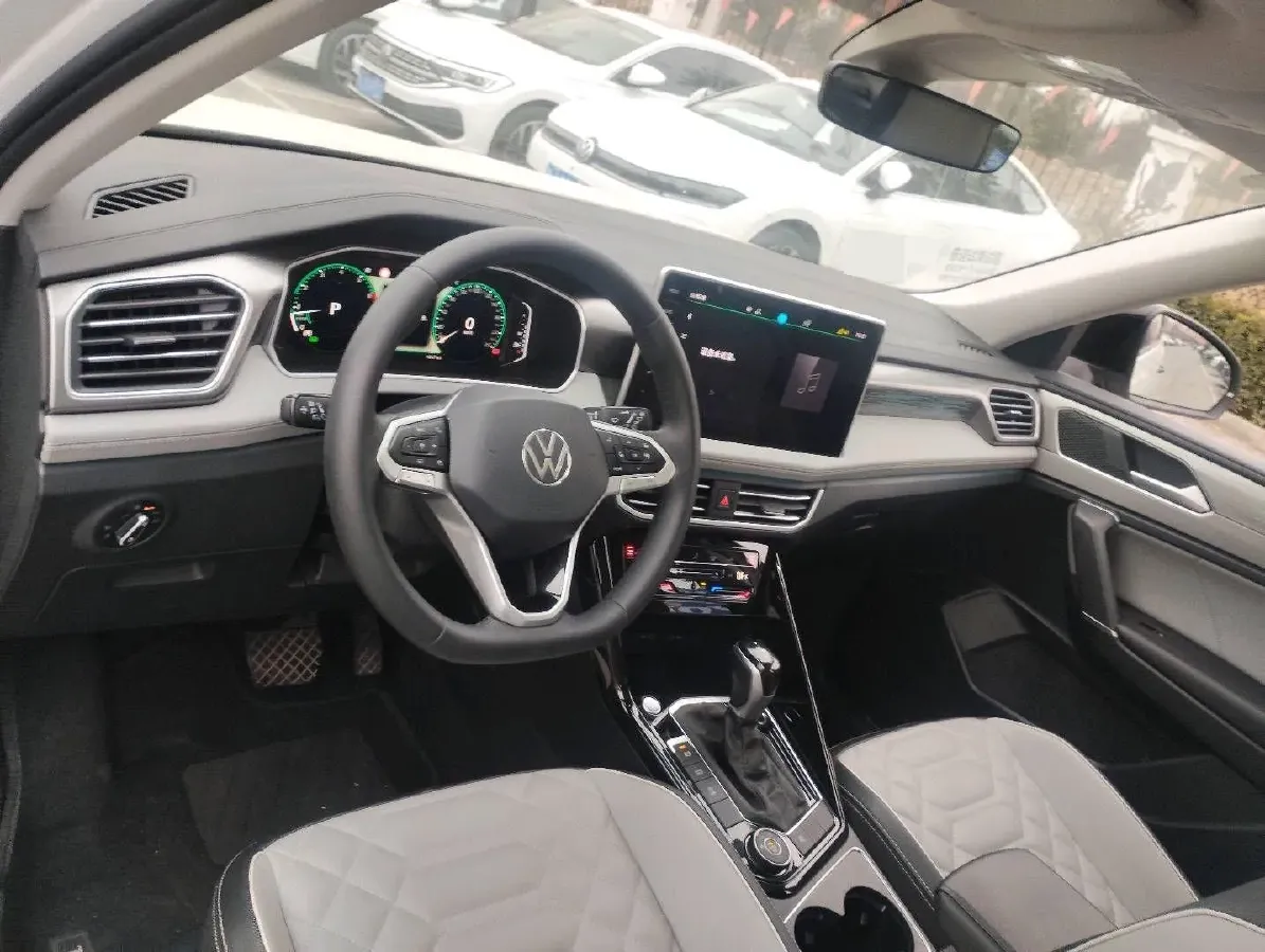 2023 Volkswagen Tayron 2.0T 220HP L4 7DCT,autocango,china used car exporter,china ev exporter,chinese used car exporter,chinese used ev exporter